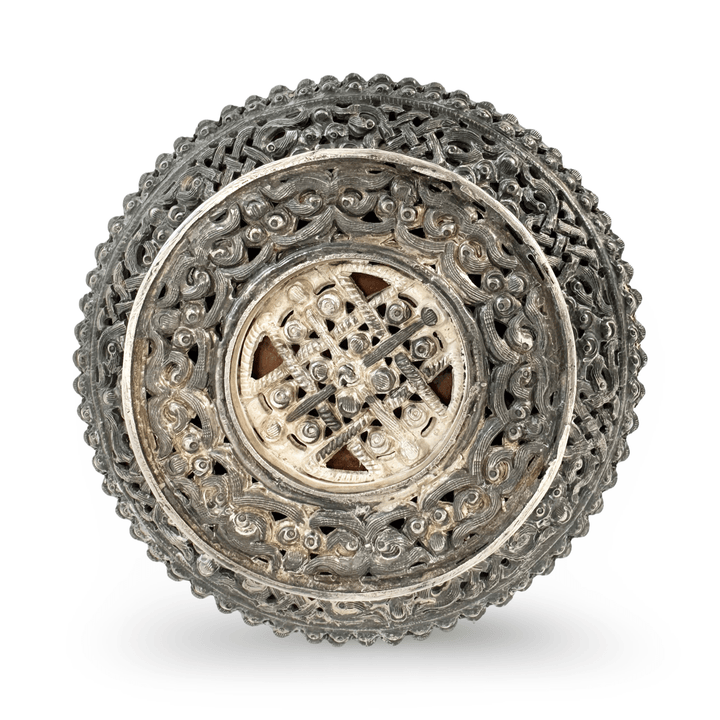 Tibetische Butterteeschale – Silber und Holz - Atelier Tibet