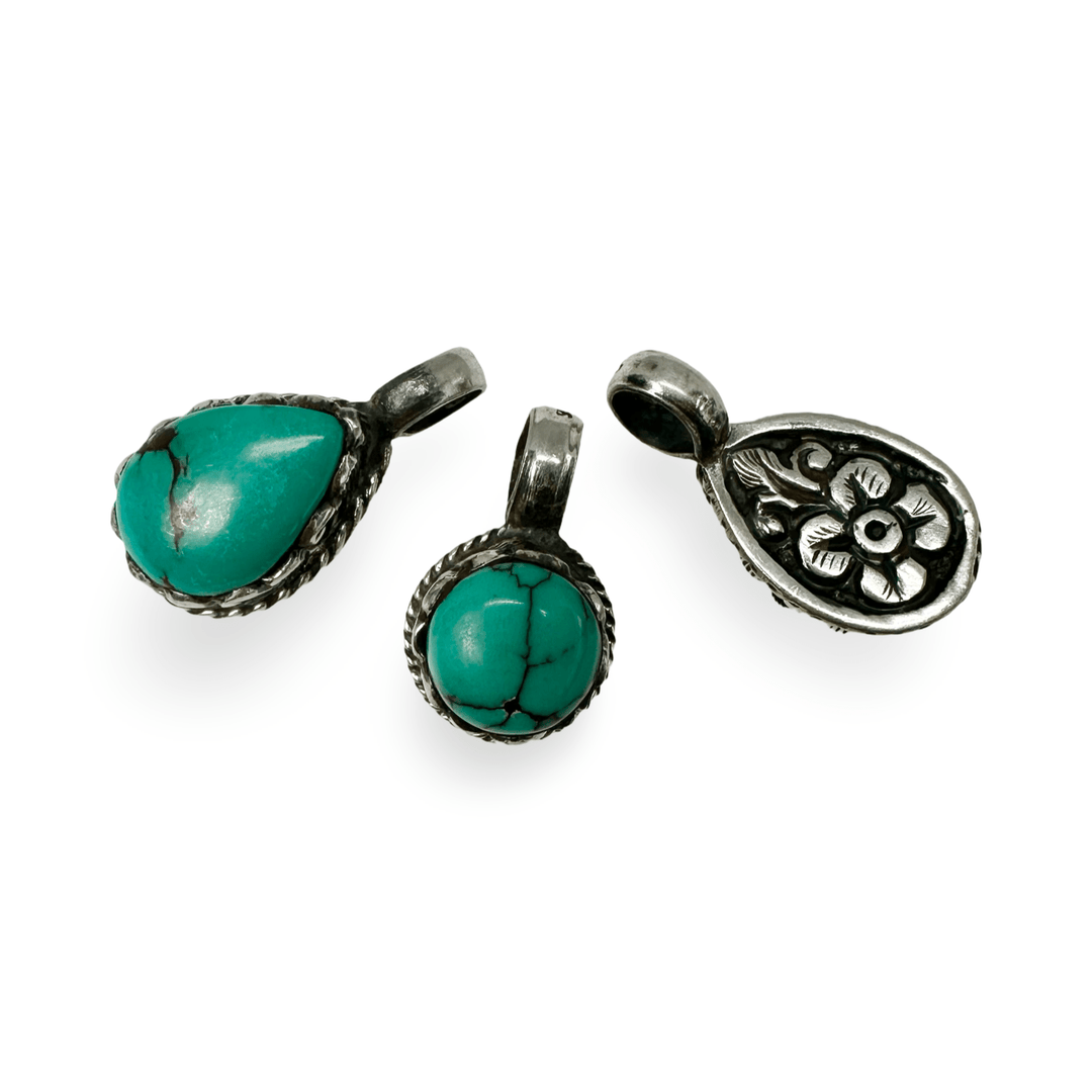 Tibetischer Silber - Anhänger mit Türkis - Atelier Tibet