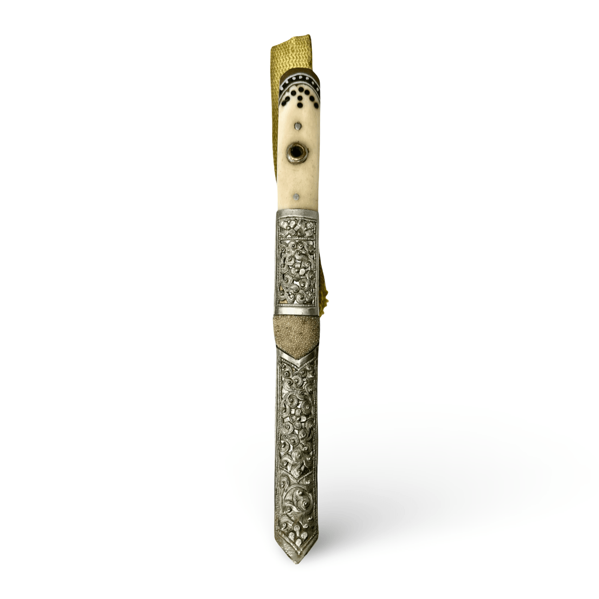 Tibetisches Gürtelmesser mit Rochenhaut - Verzierung – 19./frühes 20. Jahrhundert - Atelier Tibet