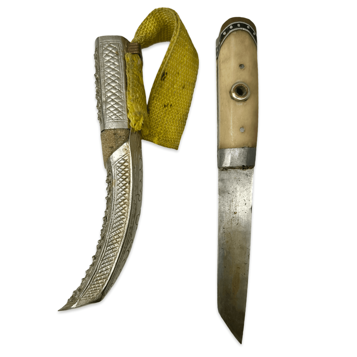 Tibetisches Gürtelmesser mit Rochenhaut - Verzierung – 19./frühes 20. Jahrhundert - Atelier Tibet