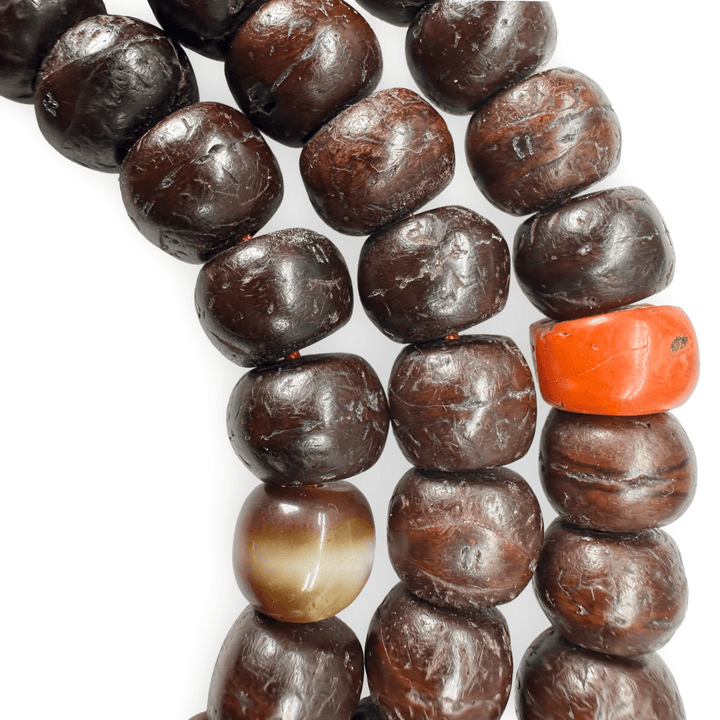 Traditionelle Bodhi Samen Mala mit Koralle, Dzi und Tibet Türkis - Atelier Tibet