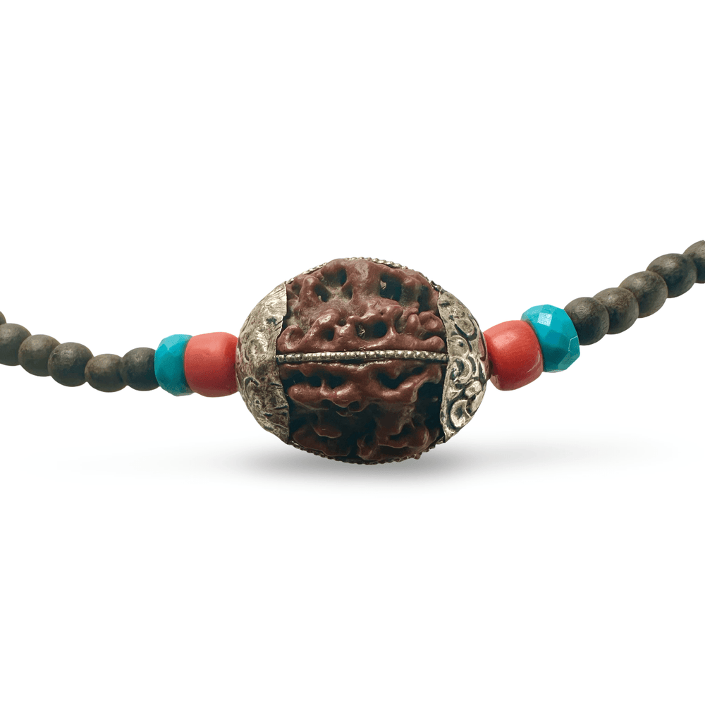 Traditionelle Kette mit Ebenholz, Rudraksha, Türkis und Koralle - Atelier Tibet