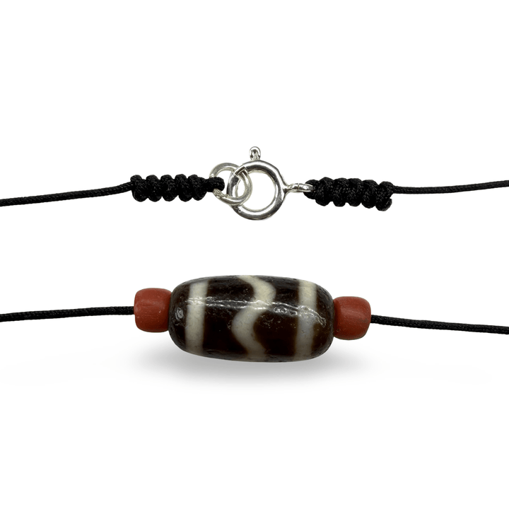 Traditionelle tibetische Dzi- und Korallen-Kreationen - Atelier Tibet