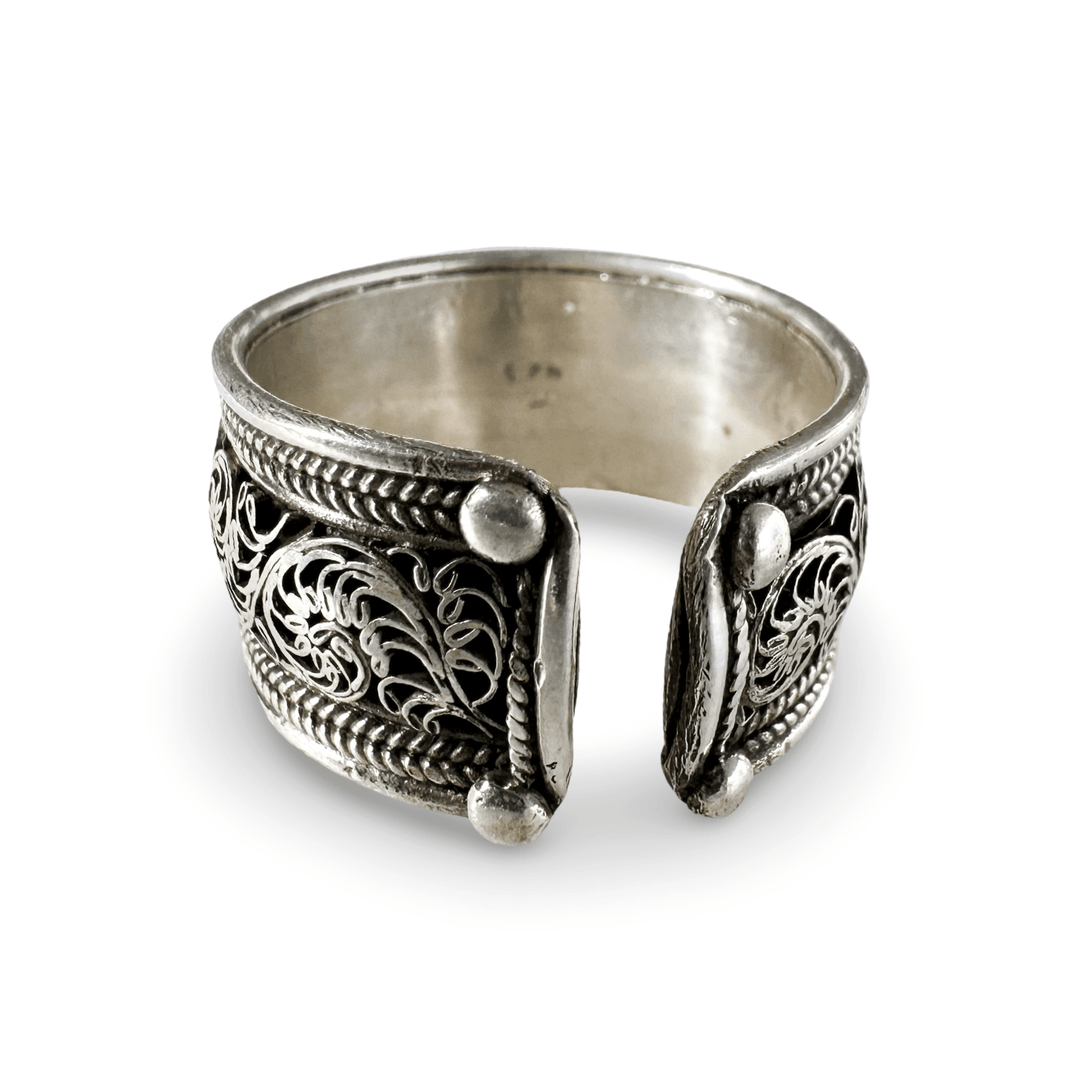 Traditioneller Silberring aus Nepal – handgefertigt in Filigranarbeit - Atelier Tibet