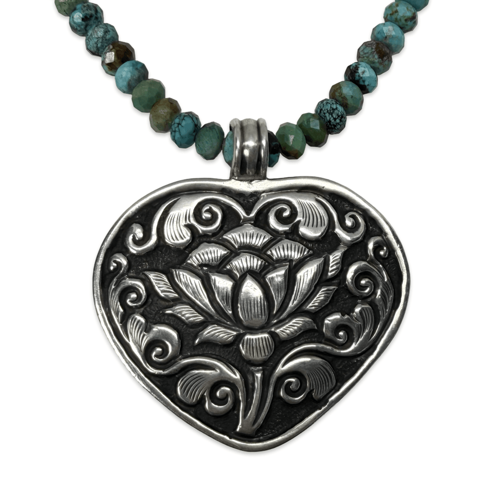 Türkis-Kette mit beidseitigem tibetischem Herzanhänger - Atelier Tibet