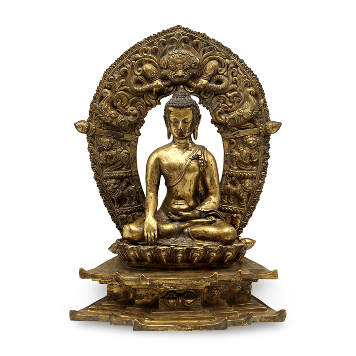 Vergoldete antike Shakyamuni - Buddha - Statue mit reich verziertem Nimbusrahmen - Atelier Tibet