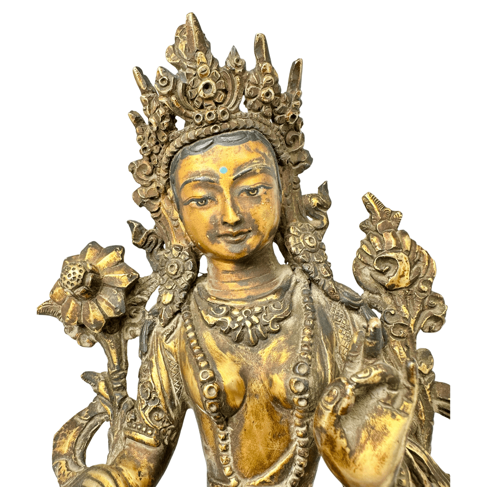 Vergoldete Kupferstatue «Grüne Tara» in antikem Stil mit Patina - Atelier Tibet