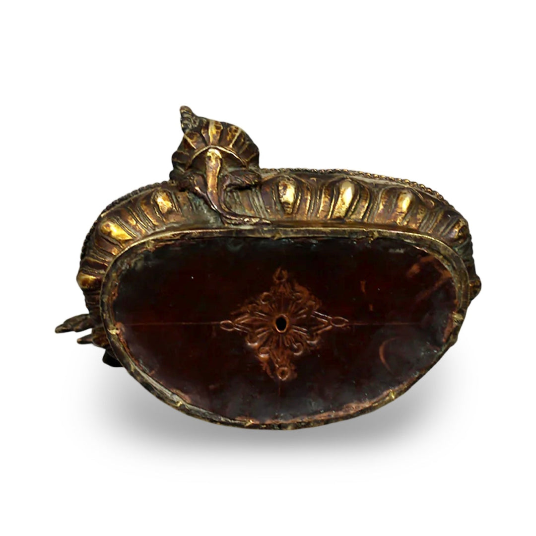 Vergoldete Kupferstatue «Grüne Tara» in antikem Stil mit Patina - Atelier Tibet