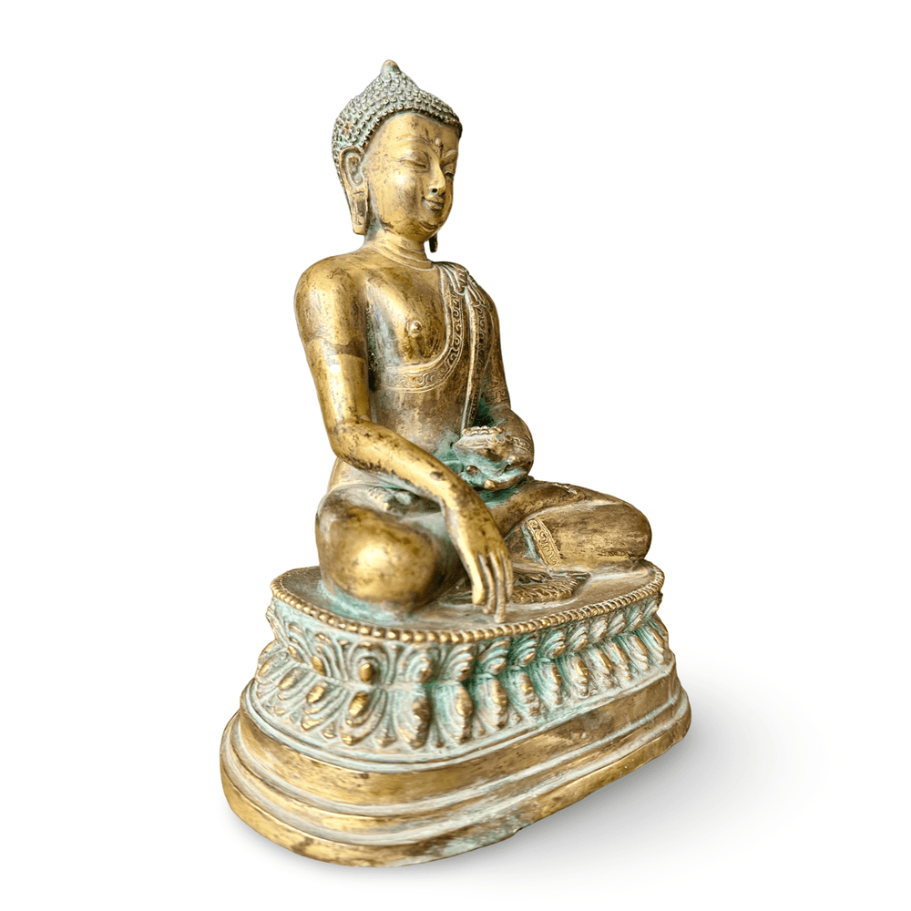 Vergoldete, patinierte Shakyamuni - Buddha - Statue aus Kupfer, 20 cm hoch - Atelier Tibet