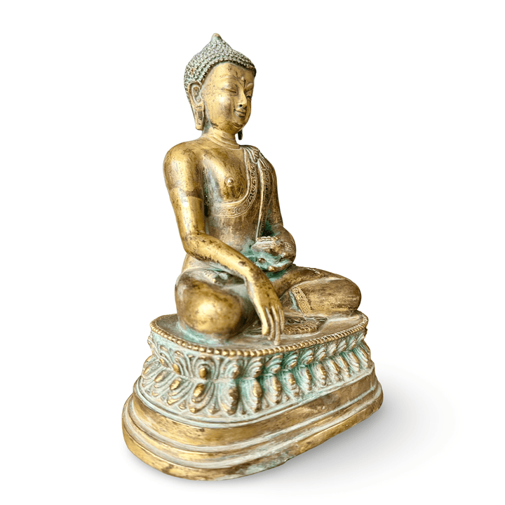 Vergoldete, patinierte Shakyamuni - Buddha - Statue aus Kupfer, 20 cm hoch - Atelier Tibet