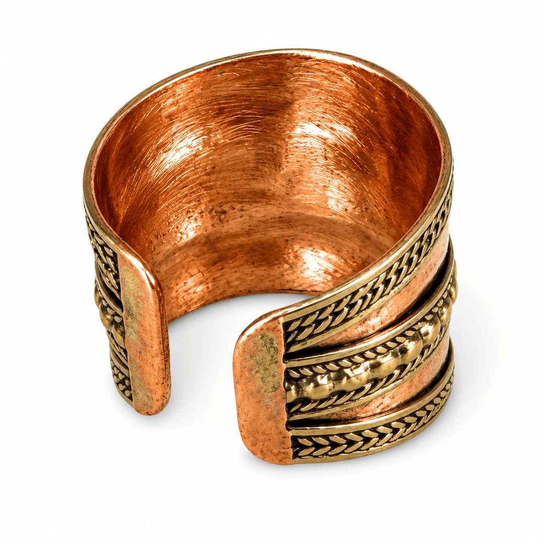 Verstellbarer Om ཨོཾ -Ring aus Kupfer und Messing - Atelier Tibet