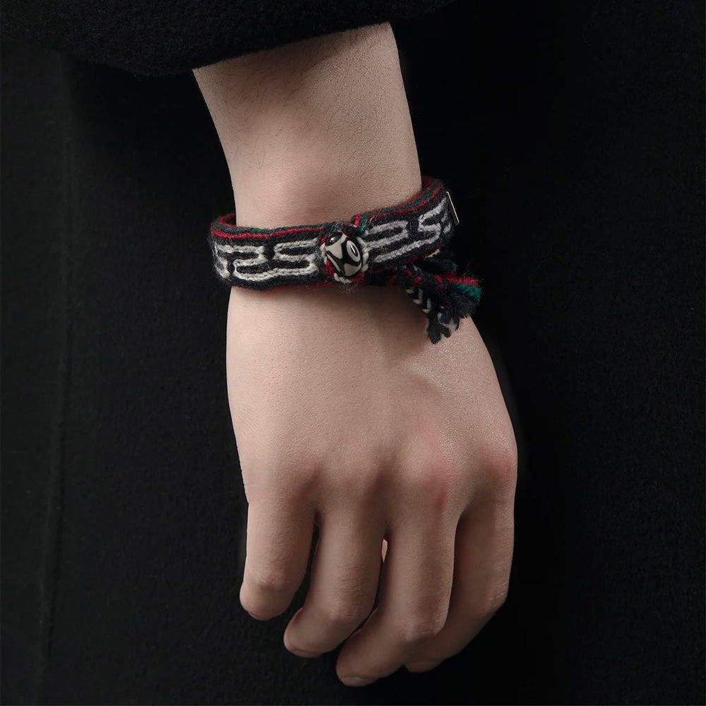 Wollarmband «Dzi», handgewebt in Tibet · CHARU × Tsoten - Atelier Tibet