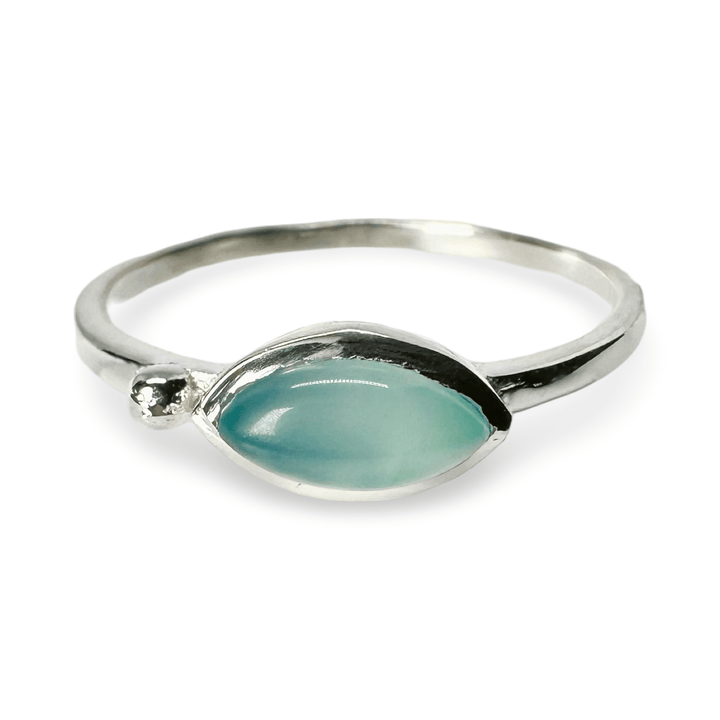 Zarter, eleganter Silberring mit farbigem ovalem Schmuckstein - Atelier Tibet