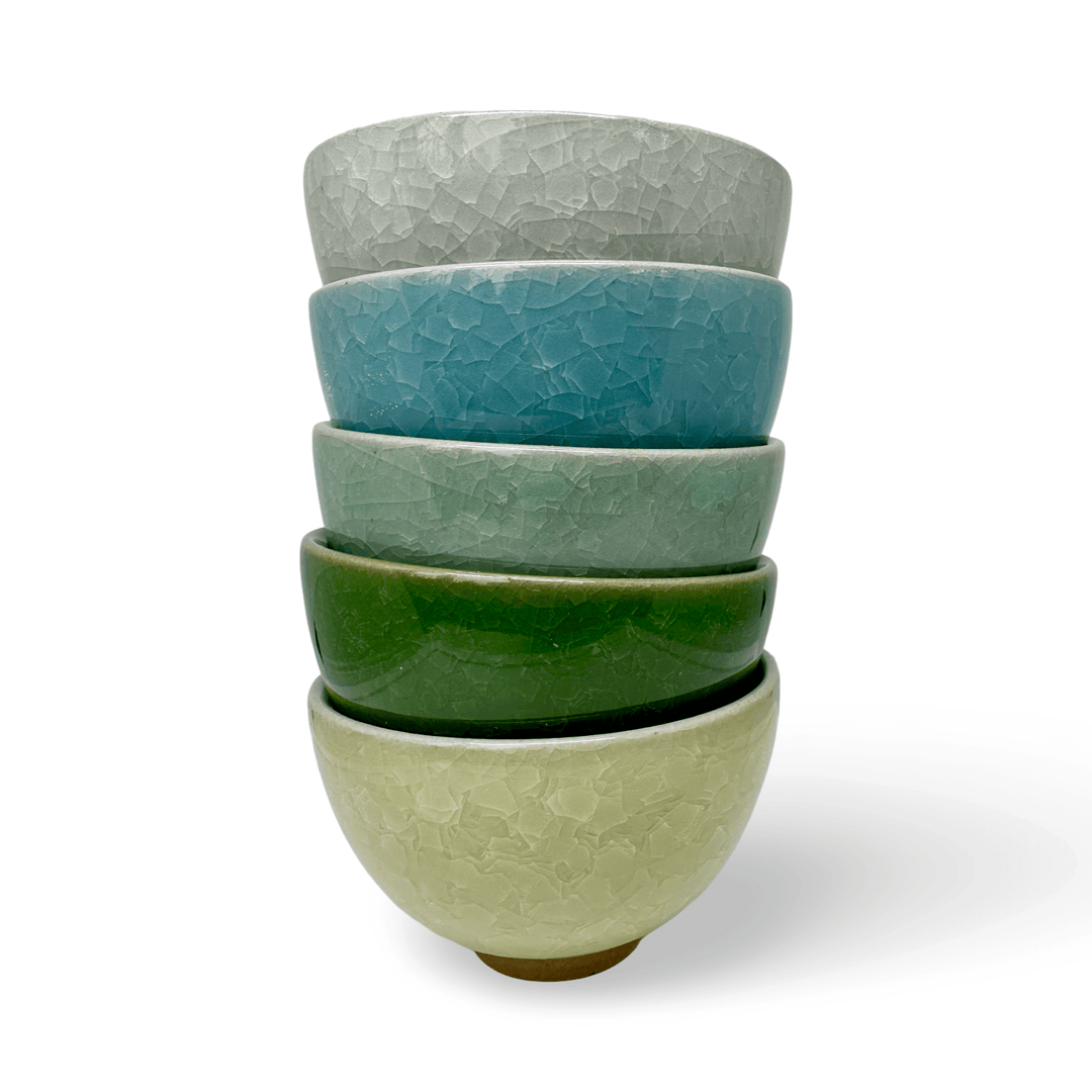 Zierliche Tassen aus Celadon - Porzellan - Atelier Tibet