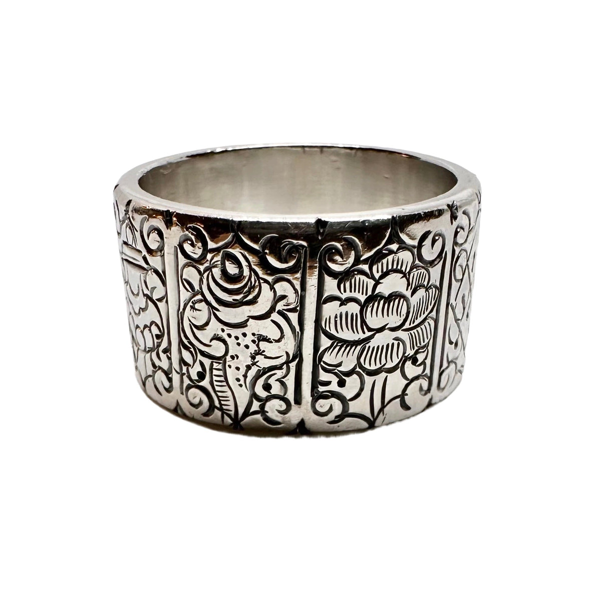 Ziselierter Glückssymbol-Ring aus Silber - Atelier Tibet