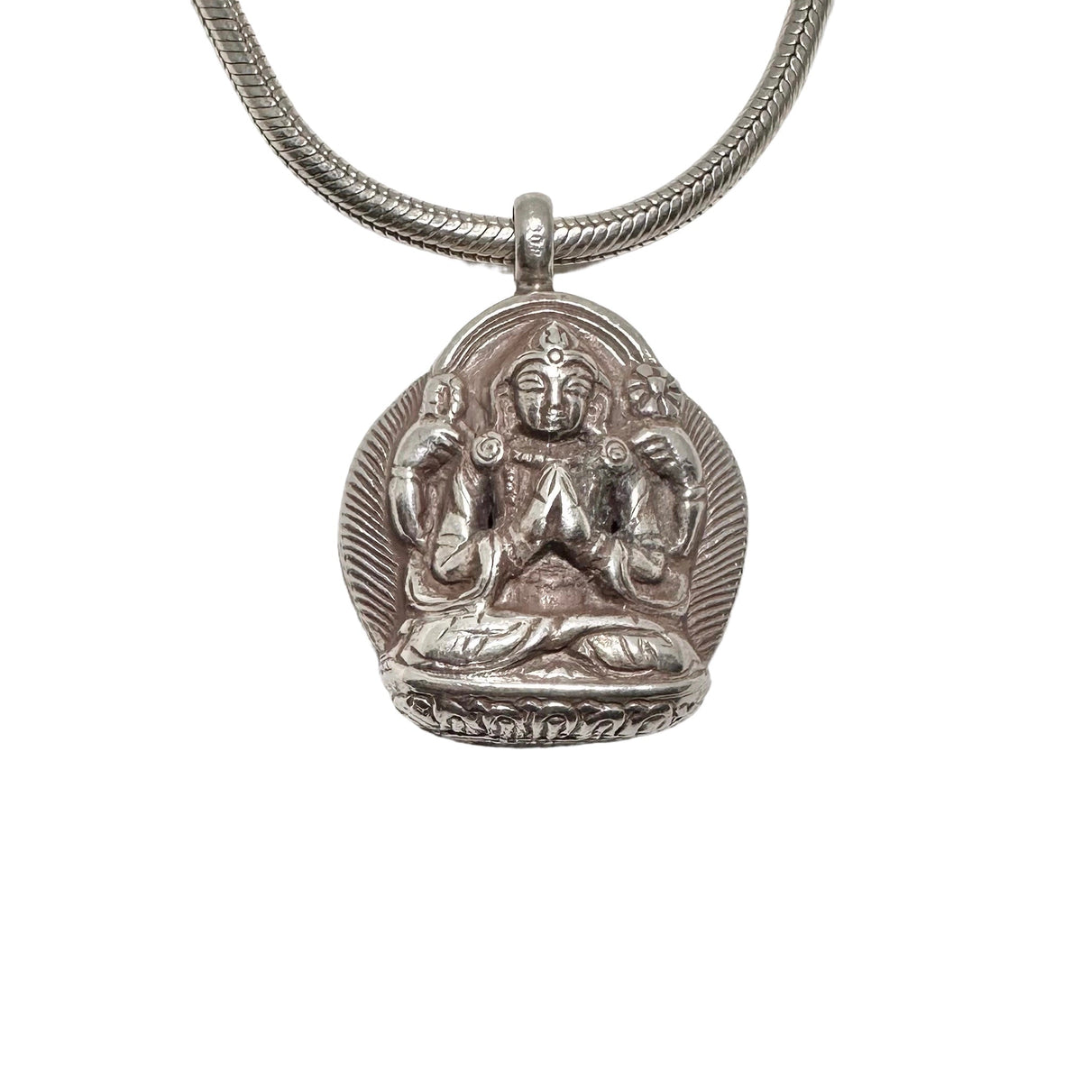 Chenrezig Anhänger aus Silber - Atelier Tibet