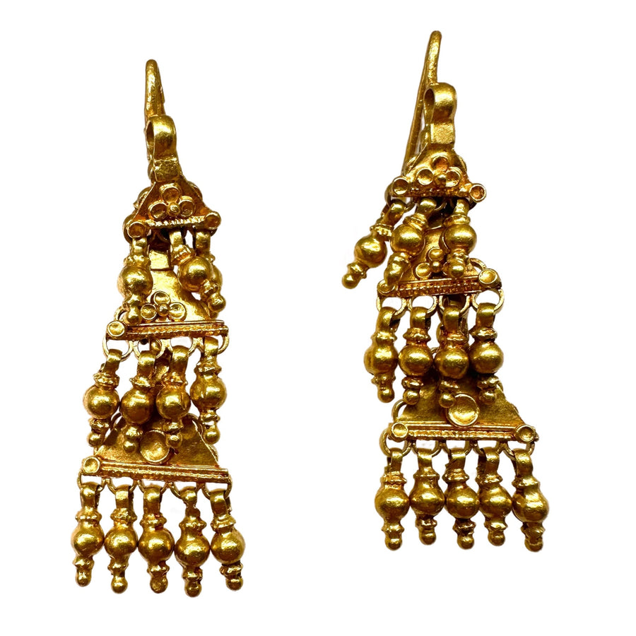 Exquisite antike indische Ohranhänger aus reinem Gold - Atelier Tibet