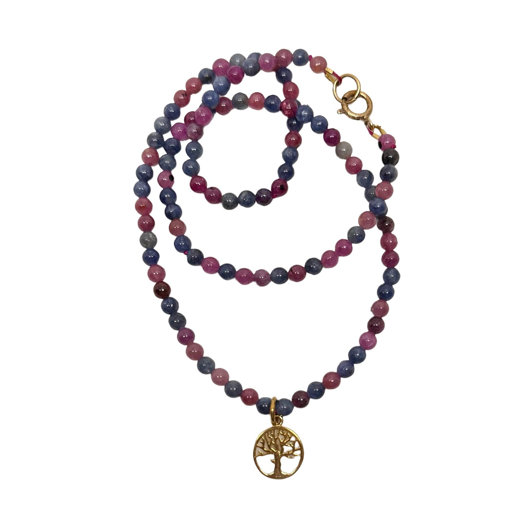 Halskette mit Rubinen, Saphiren und Baum-Anhänger - Atelier Tibet
