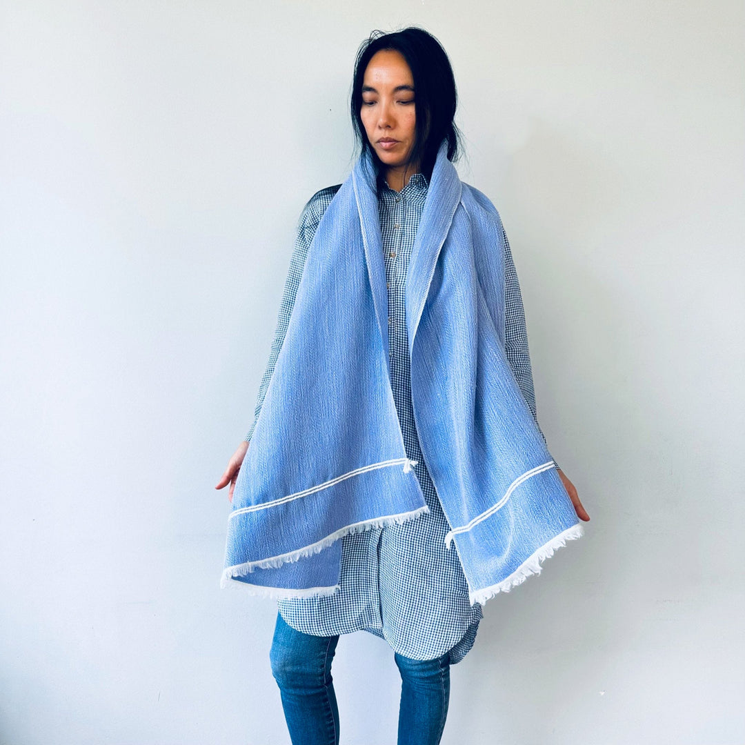 Himalaya-Schal | 100% Yak-Wolle | Blau-Weiss - Atelier Tibet