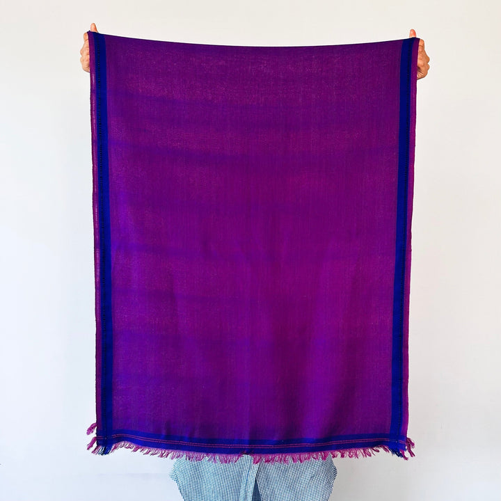 Himalaya-Schal | 80 % Pashmina 20 % Wolle | Violett-Blau - Atelier Tibet