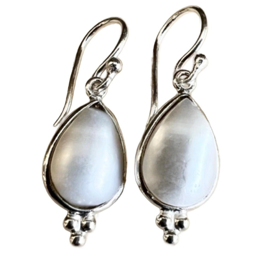 Silber-Ohranhänger mit Perlen - Atelier Tibet