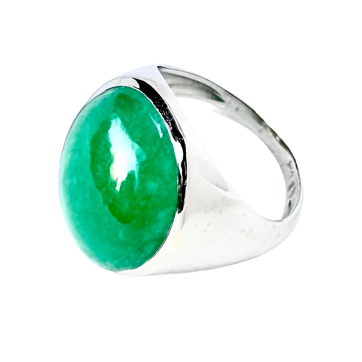 Silberring mit grünem Jadestein - Atelier Tibet